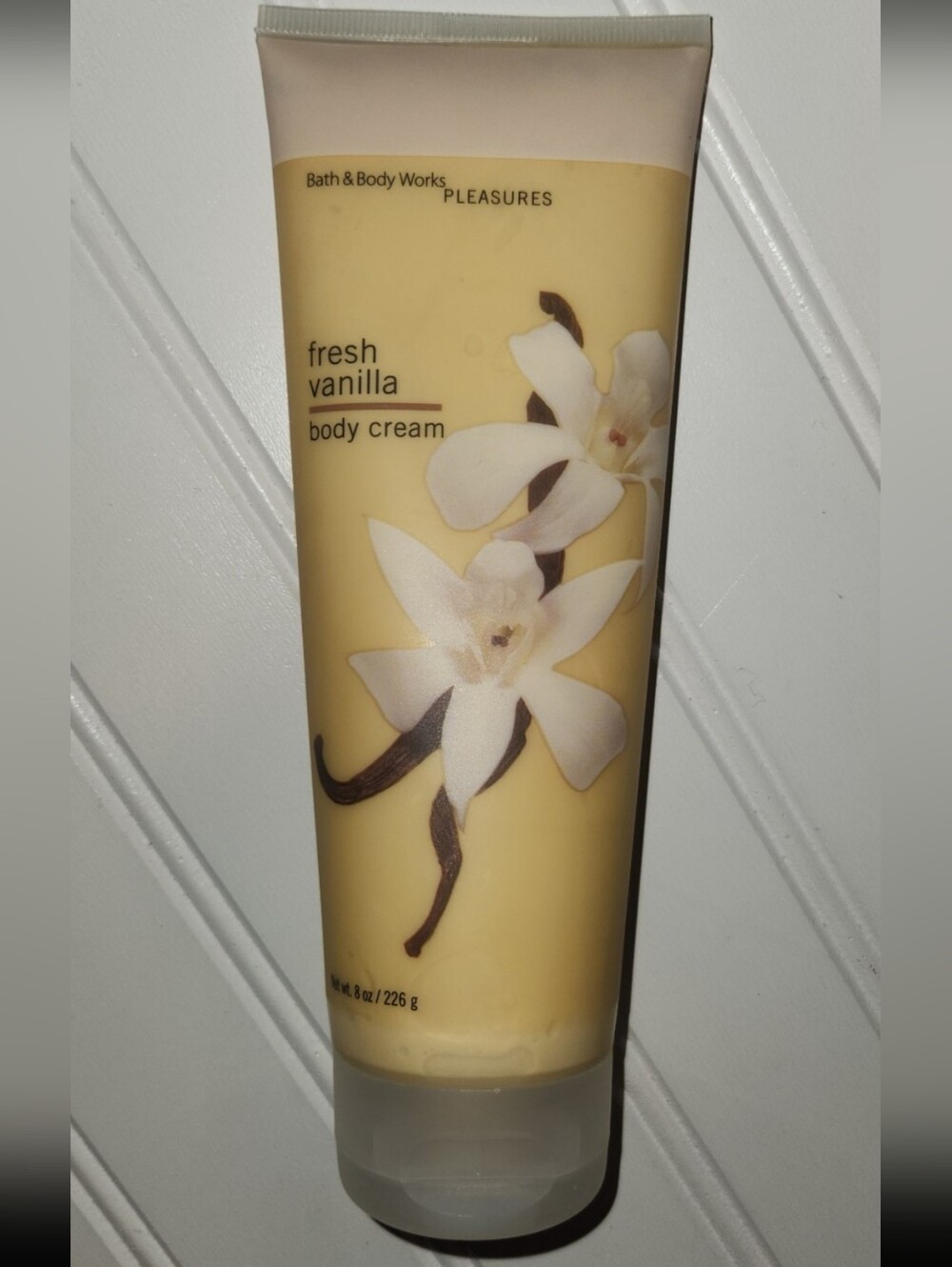 Bath & Body Works PLEASURES Fresh Vanilla Body Cream 8oz